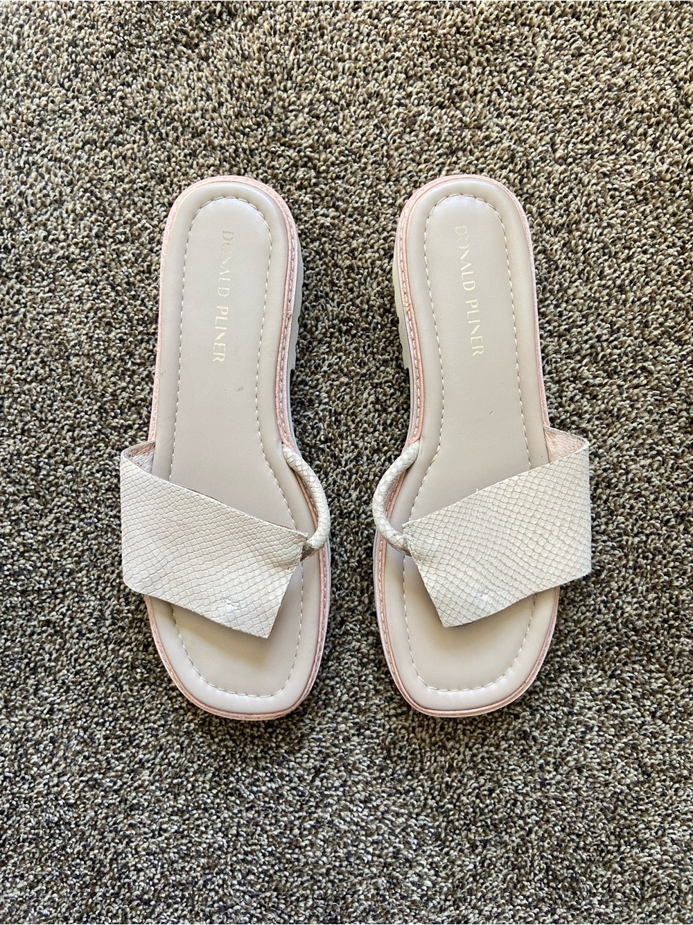 Donald Pliner Fifi Sandal Size 9.5 Tan Snakeskin Leather
